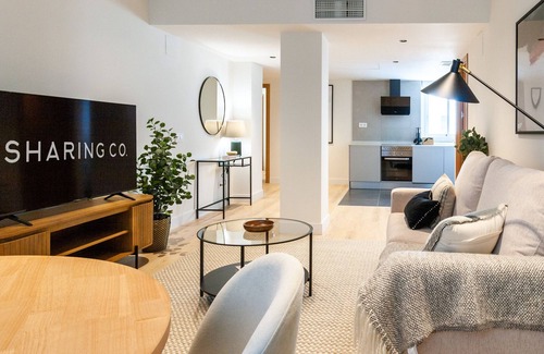 Nueva Espana Apartment | Apartment in Castellana 2 Bedrooms by Sharing Co