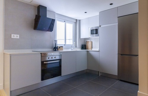 Nueva Espana Apartment | Apartment in Castellana 2 Bedrooms by Sharing Co