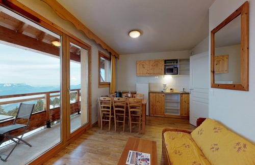 Chamrousse Apartment | Apartment in Chamrousse near Cable Car