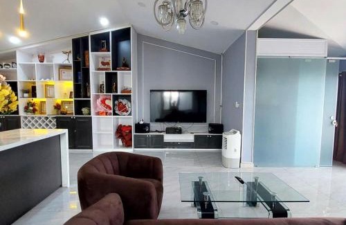 Tan Thuan Dong Apartment | Apartment in District 7 - 200m2