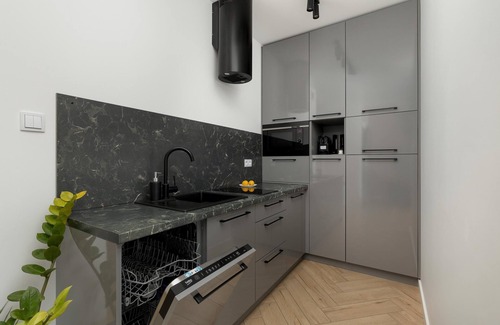 Dziwnow Apartment | Apartment in Dziwnow With River View & Spa