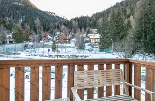 Valfrejus Apartment | Apartment in France with Ski Slope Views