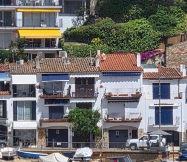 Llafranc Apartment | Apartment in front of the sea