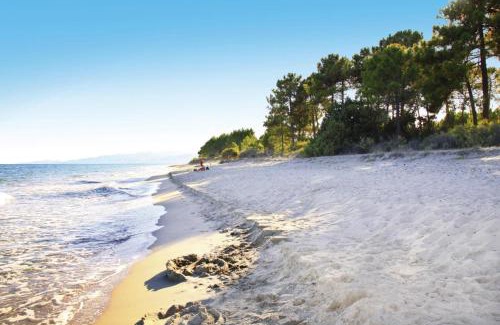 Ghisonaccia Apartment | Apartment in Ghisonaccia near Sandy Beach