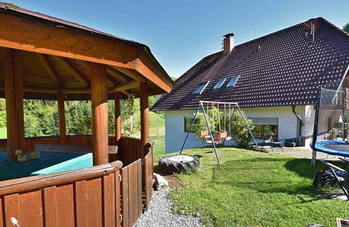 Hofstetten Apartment | Apartment in Hofstetten surrounded by nature