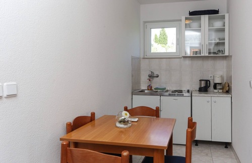 Mokosica Apartment | Apartment in Dubrovnik with swimming pool and sea view (A3)