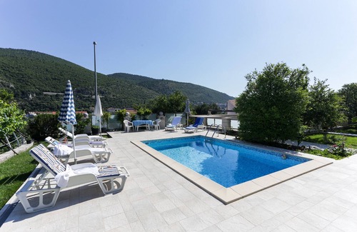 Mokosica Apartment | Apartment in Dubrovnik with swimming pool and sea view (A3)