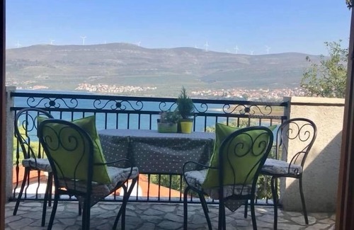 Donji Karin Apartment | Apartment in Karin Gornji with Seaview, Balcony, Air condition, WIFI (4207-2)