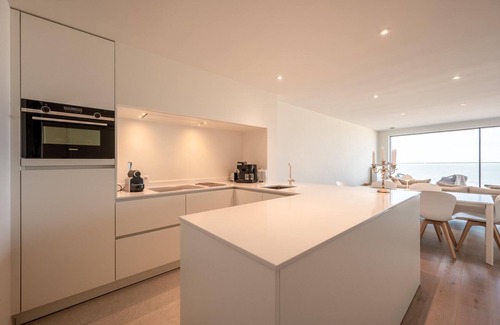 Albertstrand Apartment | Apartment in Knokke with Stunning Sea Views