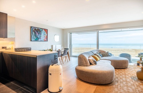 Sint-Idesbald Apartment | Apartment in Koksijde with Stunning Sea Views