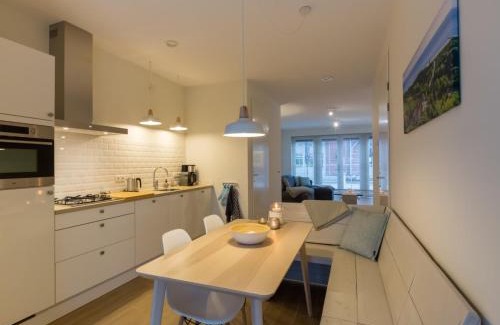 Dishoek Apartment | Apartment in Koudekerke near Seabeach, cleaning included