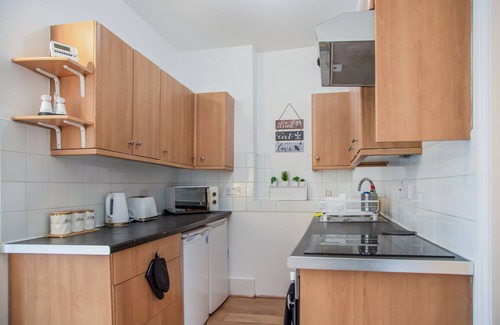 Woodside Apartment | Apartment in London Near London Bridge