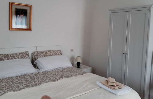 Parzanica Apartment | Apartment in Neoclassical Villa