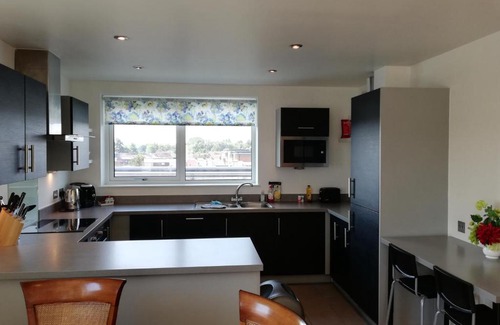 Newbury Apartment | Apartment in Newbury Parkway Centre