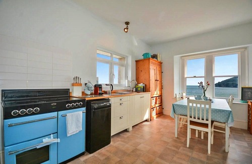 Kingsand Cottage | Apartment in Newquay near Towan Beach