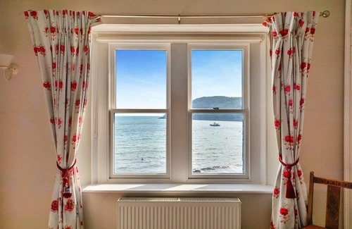 Kingsand Cottage | Apartment in Newquay near Towan Beach