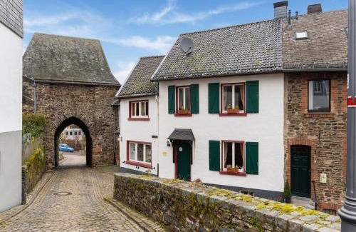 Reifferscheid Apartment | Apartment in Reifferscheid with garden, cleaning included
