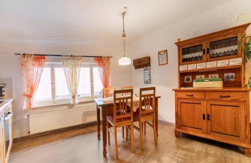 Reifferscheid Apartment | Apartment in Reifferscheid with garden, cleaning included
