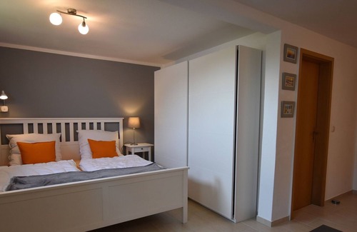 Blowatz Apartment | Apartment in Robertsdorf with Garden, Terrace, Barbecue