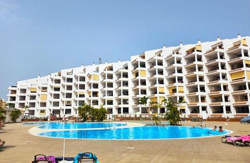 Los Cristianos Apartment | Apartment in San Marino complex