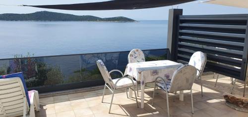 Sevid Apartment | Apartment in Sevid with Seaview, Terrace, WIFI (4746-3)