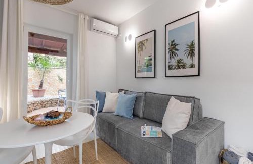 Municipality of Trogir Apartment | Apartment in Slatine near the Sea beach