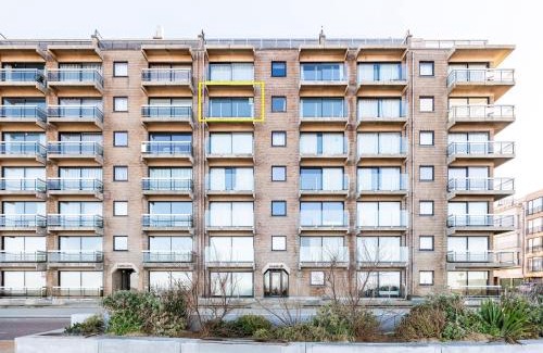 Sint-Idesbald Apartment | Apartment in St-Idesbald with Sea View, cleaning included