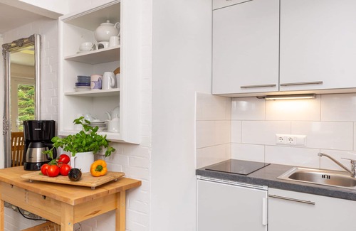 Nebel Apartment | Apartment in thatched roof house in Nebel on the island Amrum - WLAN, TV, terrac