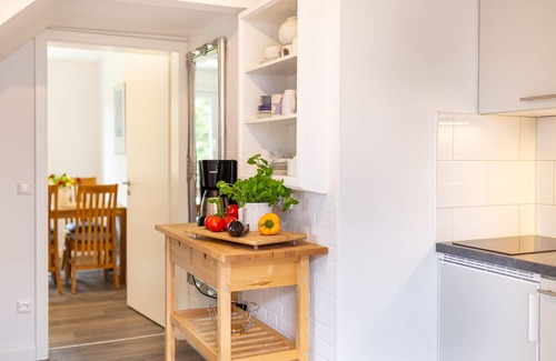 Nebel Apartment | Apartment in thatched roof house in Nebel on the island Amrum - WLAN, TV, terrac