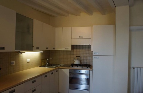 Villanuova sul Clisi Apartment | Apartment in the old castle monastery Lake view pool