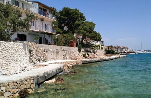 Tribunj Apartment | Apartment in Tribunj with Seaview, Terrace, Air condition, WIFI (3348-2)