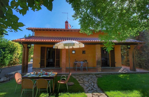 Santarello Villa | Apartment in Tuscany near Lake Trasimeno