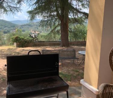 Poggio a Caiano House | Apartment in villa Il Castellaccio