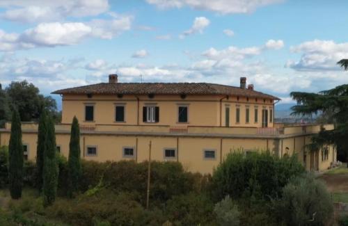 Poggio a Caiano House | Apartment in villa Il Castellaccio