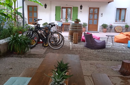 Arco Villa | Apartment in Villa with garden.