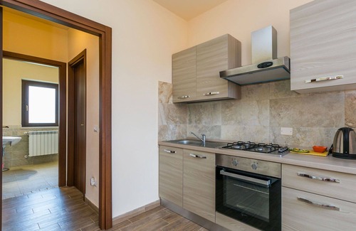 Sorano House | Apartment in villa with pool, hot tub, WIFI, A/C, TV, terrace, pets allowed, panoramic view, parking