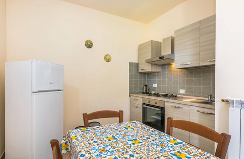 Sorano House | Apartment in villa with A/C, WIFI, hot tub, pool, TV, terrace, pets allowed, panoramic view, parking