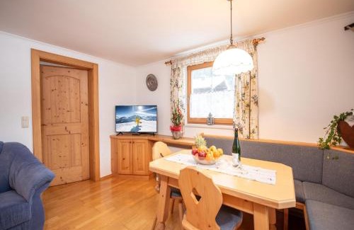 Wald im Pinzgau Apartment | Apartment in Wald near Krimml Waterfalls
