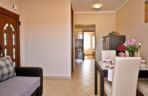 Soline Apartment | Apartment Ivanka - 200 m from sea, balcony, sea view, BBQ, private parking