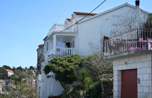 Racisce Apartment | Apartment Ivo - 20m from the sea: A1(2) - Racisce, Island Korcula, Croatia