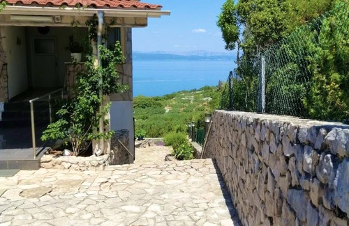 Pokrivenik Apartment | Apartment Jana - Pokrivenik, sea view and 5 min to the beach