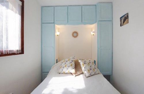 Les Mathes Apartment | Apartment Jardins de la Palmyre 2-1 by Interhome