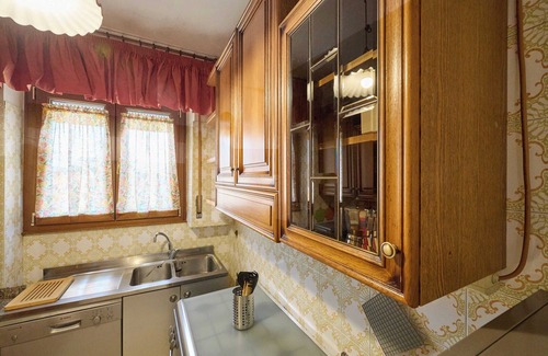 Gavorrano Apartment | Apartment 'Jolanda' with Balcony, Wi-Fi and Air Conditioning