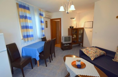Marsici Apartment | Apartment Jozefina - barbecue: A2(3+1) - Malinska, Island Krk, Croatia
