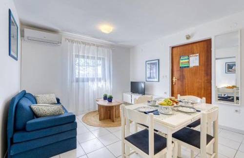Njivice Apartment | Apartment Jurkovic-2 by Interhome