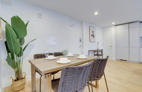 Radnor - Fort Myer Heights Apartment | Apartment Just 10 Minutes Away to Airport