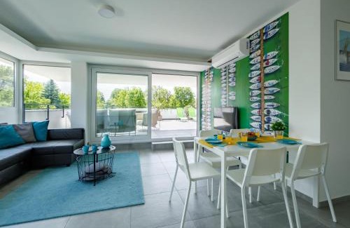 Balatonszemes Apartment | Apartment Kenese by Interhome
