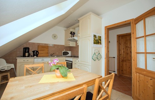 Kenz-Kustrow Apartment | Apartment 'Kenz-Küstrow' with Shared Garden, Balcony and Wi-Fi