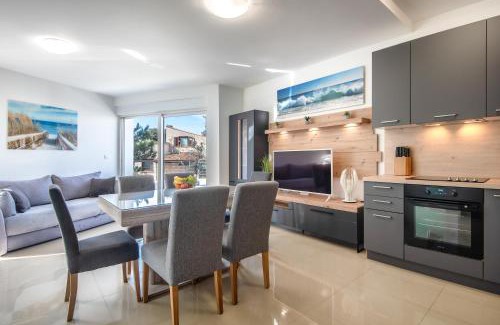 Pjescana Uvala Apartment | Apartment Klara