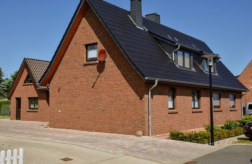 Ribnitz-Damgarten Apartment | Apartment Kranich - House of coziness